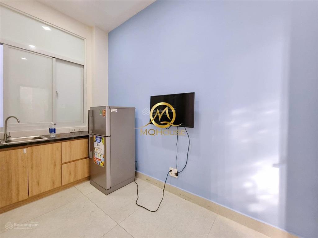 Phòng cửa sổ thoáng, ban công chill, đủ nội thất, vạn hạnh mall, vx dân chủ, cầu 3/2, ueh, hulfit