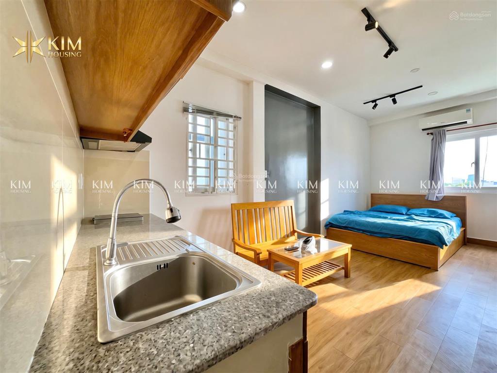 Căn hộ dịch vụ y hình 30m2 tòa viettel vạn hạnh mall ueh hulfit vx dân chủ quận 10