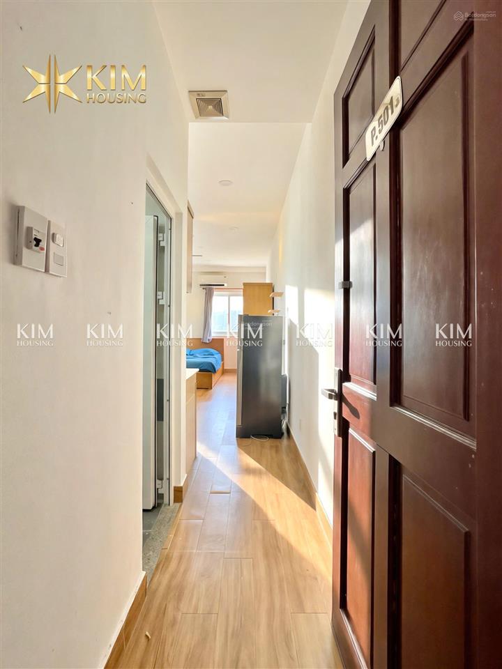 Căn hộ dịch vụ y hình 30m2 tòa viettel vạn hạnh mall ueh hulfit vx dân chủ quận 10