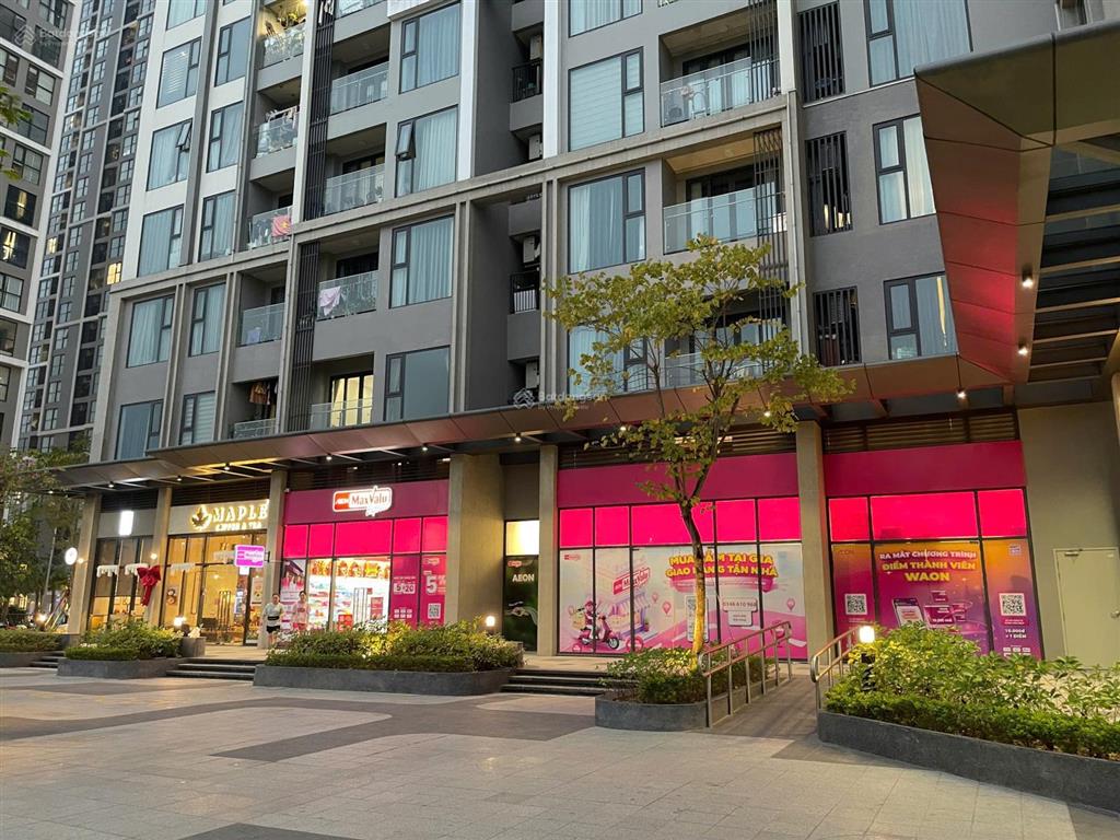 " nhanh tay sở hữu ngay căn shop 65m2 ở tòa west c