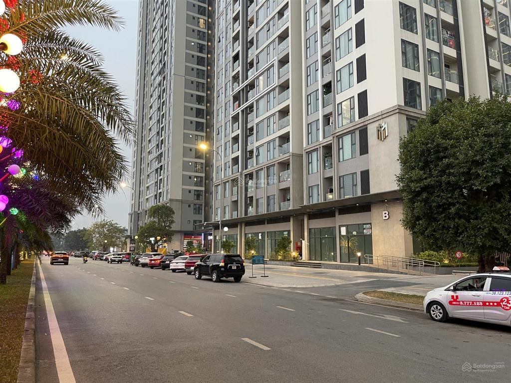 " nhanh tay sở hữu ngay căn shop 65m2 ở tòa west c