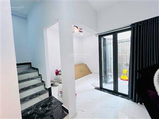 Hơn 31m², nhỉnh 3 tỷ  gần cầu chà và (phú định) nhà mới nở hậu q.8 0918 846 ***