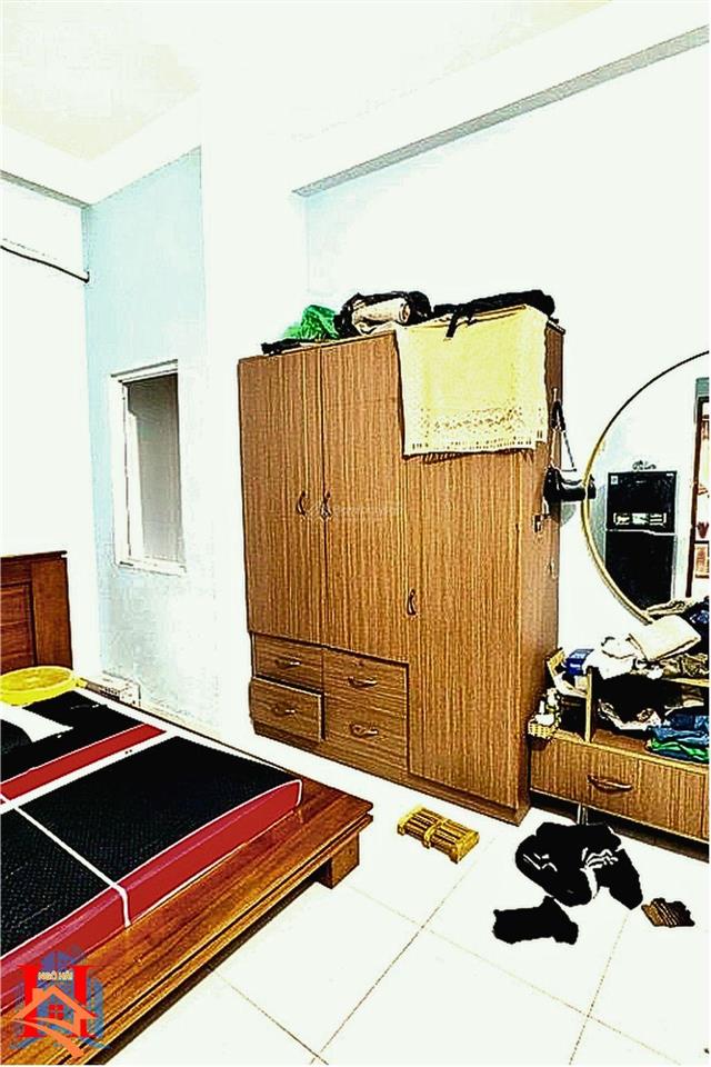 Nhà 4 tầng hơn 50m², nhỉnh 6 tỷ, ch.153 tạ quang bửu, ngang 4.3m nở hậu, aloo9188466o8
