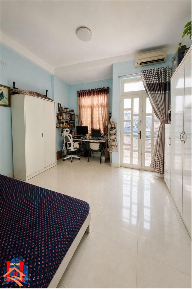 Nhà 4 tầng hơn 50m², nhỉnh 6 tỷ, ch.153 tạ quang bửu, ngang 4.3m nở hậu, aloo9188466o8