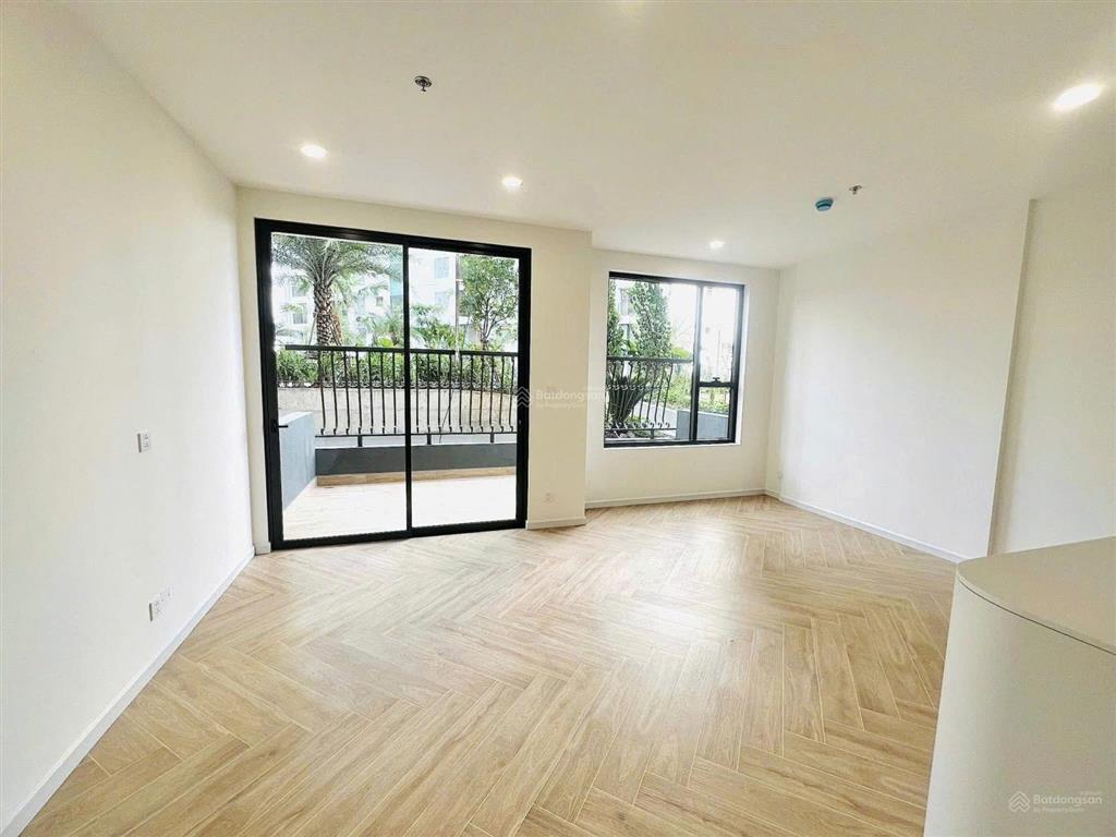 Bán căn hộ 2pn 65m2 giá 4 tỷ  ngay phạm văn đồng  vị trí hiếm có