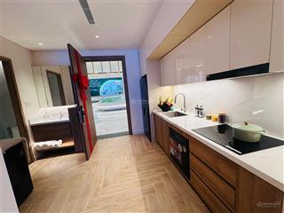 Bán căn hộ mặt tiền đường phạm văn đồng  full nội thất 61m2 2pn 1wc