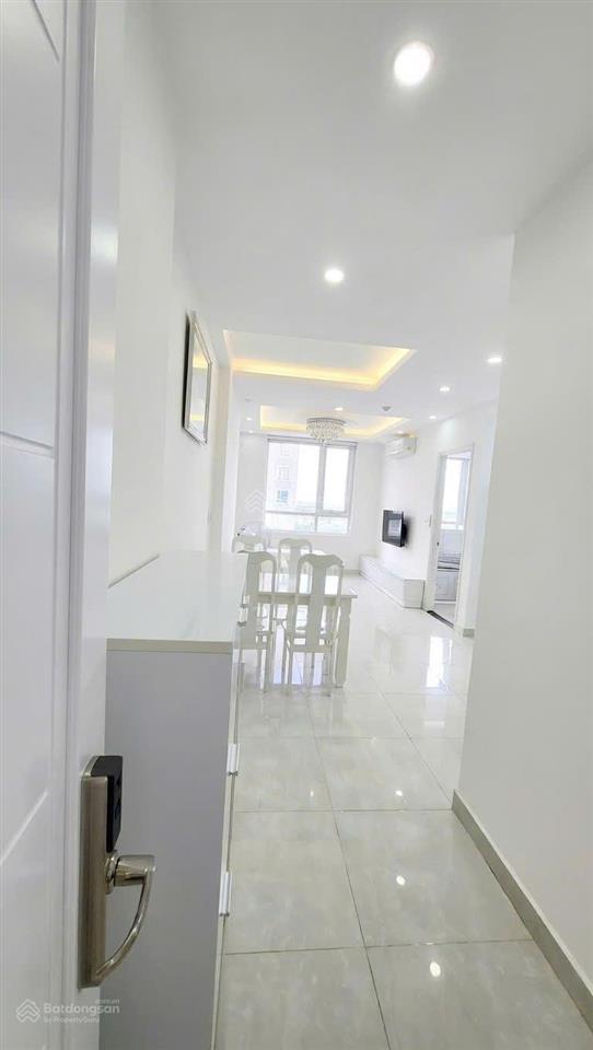 Chủ gửi bán căn the cbd 65m2 2pn 2wc có nội thất giá 3,5 tỷ bao thuế phí sang tên