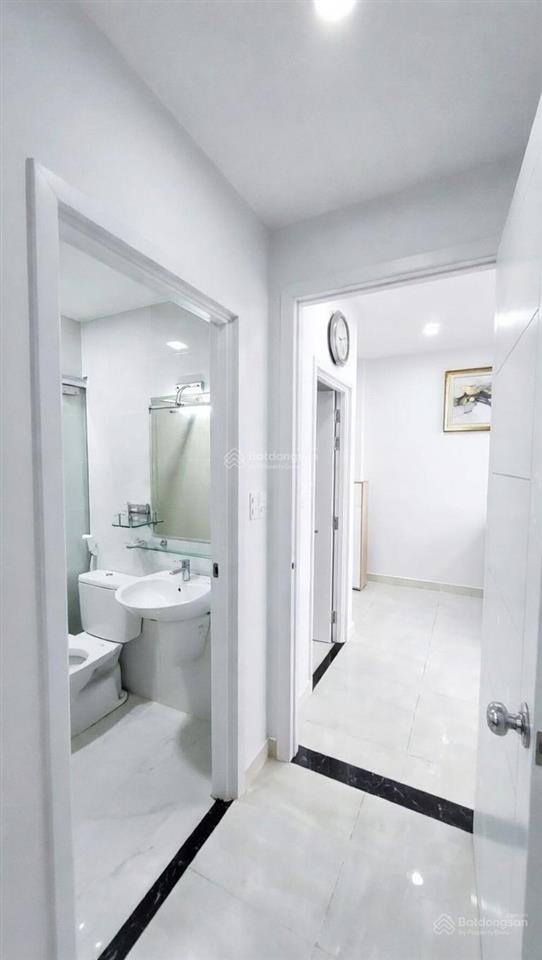 Chủ gửi bán căn the cbd giá cực kỳ tốt 65m2 2pn 2wc có nội thất. sẵn hđ thuê 11tr/tháng