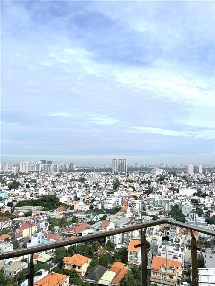 Bán rẻ căn the cbd quận 2, 65m2 2pn 2wc có nội thất bao thuế phí. đang cho thuê giá 11tr