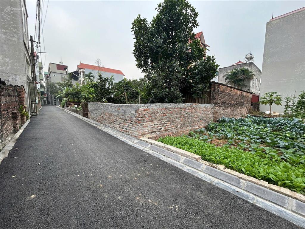 Bán đất thôn đoài  nam hồng  đông anh ngõ thông ô tô 50m giá chưa đến 4 tỷ