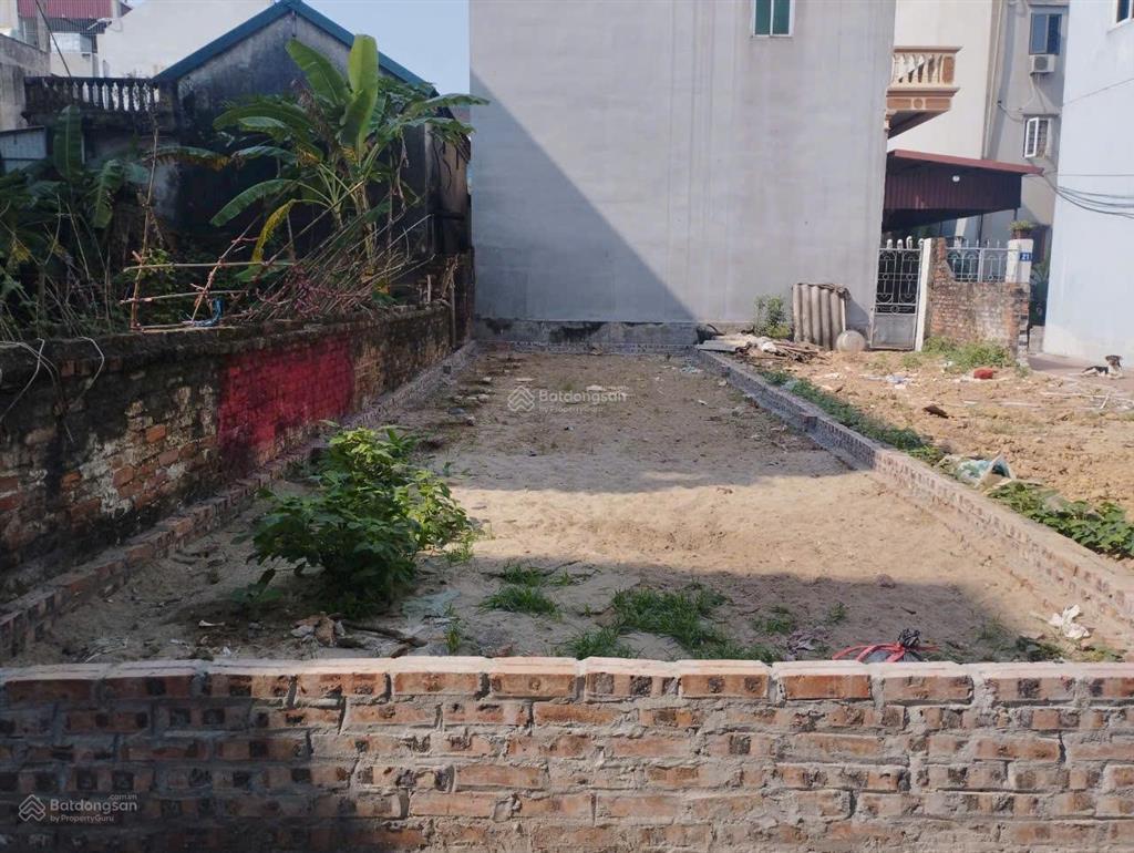Bán đất thôn đoài nam hồng , ngõ thông ô tô tránh nhau 69m giá 5,6 tỷ