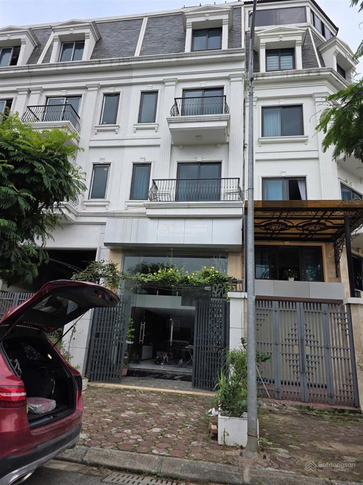 Bán căn đã hoàn thiện sẵn về ở tại happy land 15 đông anh đường to 80m giá 11 tỷ
