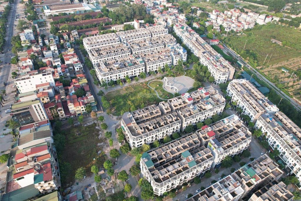 Bán nhanh căn shophouse kinh doanh lâu dài tại happy land đông anh 100m giá 17 tỷ