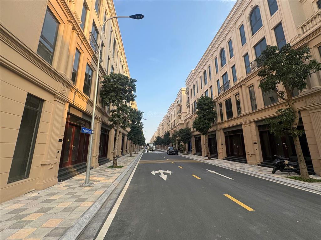17 tỷ căn liền kề 62,5m vinhomes cổ loa ngay chân trung sở hữu lâu dài