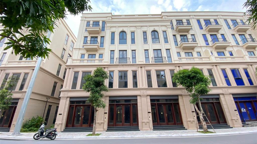 16,8 tỷ căn liền kề hướng đông nam, sở hữu lâu dài rẻ nhất vin cổ loa