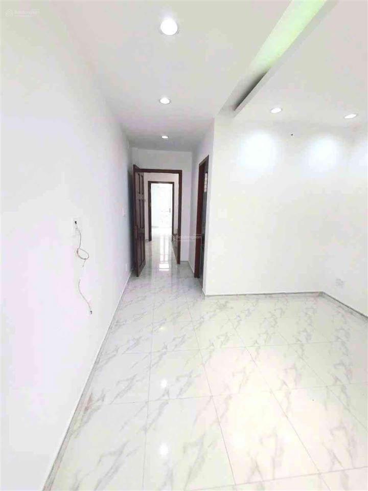 52m2  3 tầng  3pn, sân thượng  hẻm xe hơi  quang trung, p8 gò vấp  giá 4,75 tỷ tl