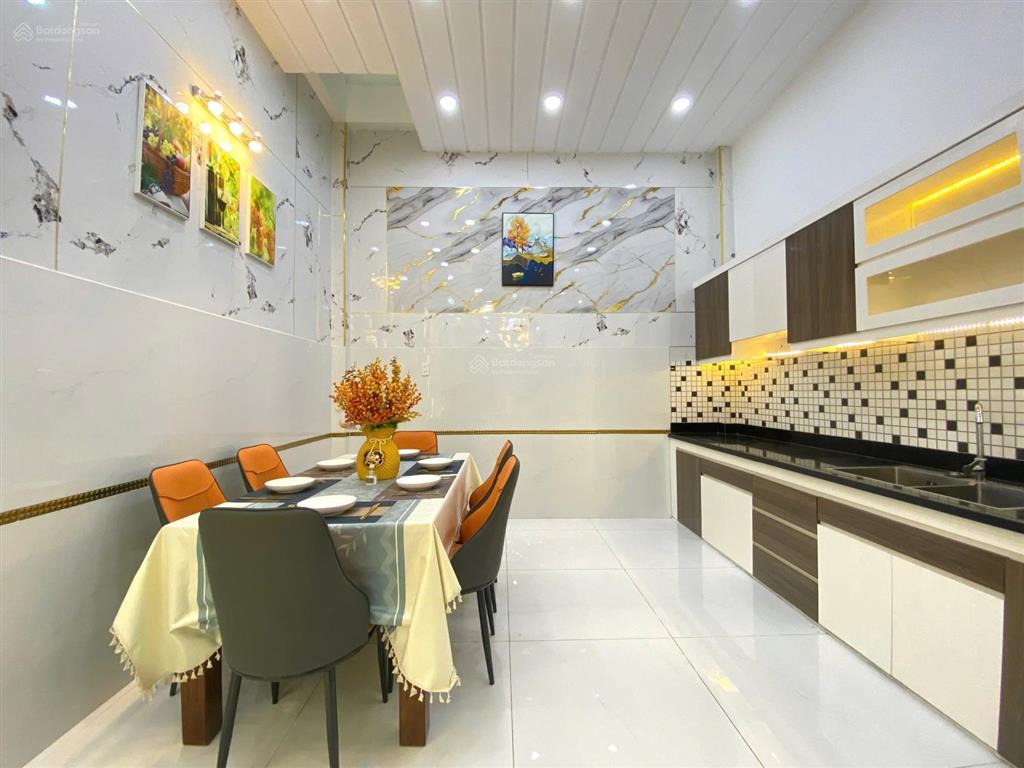 4 tầng  4 phòng ngủ, sân thượng  4m x 12m  hẻm xe hơi  phạm văn chiêu, gò vấp, 5,9 tỷ