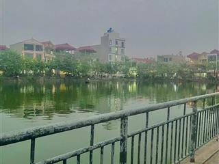 Bán 160m2 mặt hồ gần 1 hecta đẹp mỹ mãn