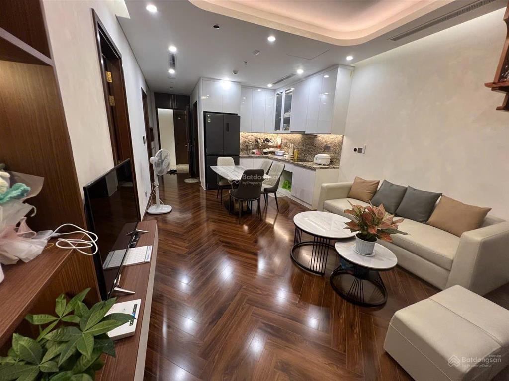 Cho thuê căn hộ 2pn giá 13tr/1 tháng.  e lan 0395 642 ***