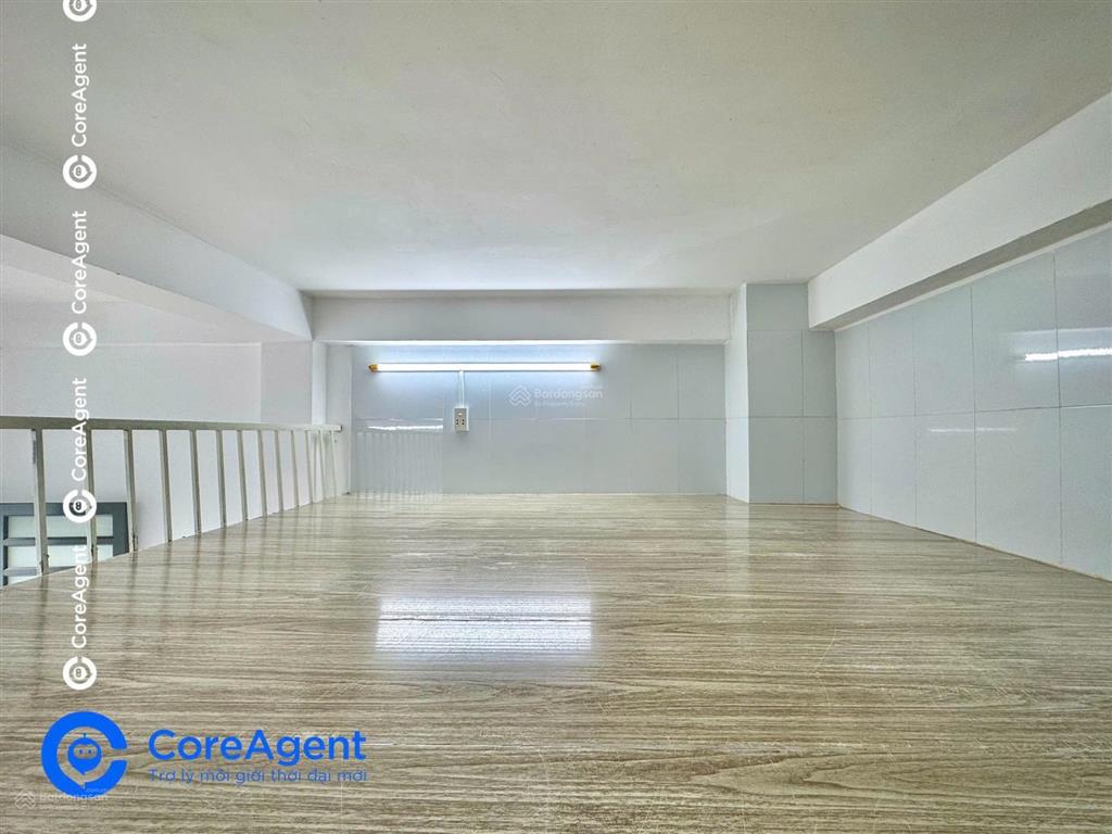 Căn hộ duplex đối diện đầm sen  sát vòng xoay lê đại hành, có thang máy  bancol thoáng