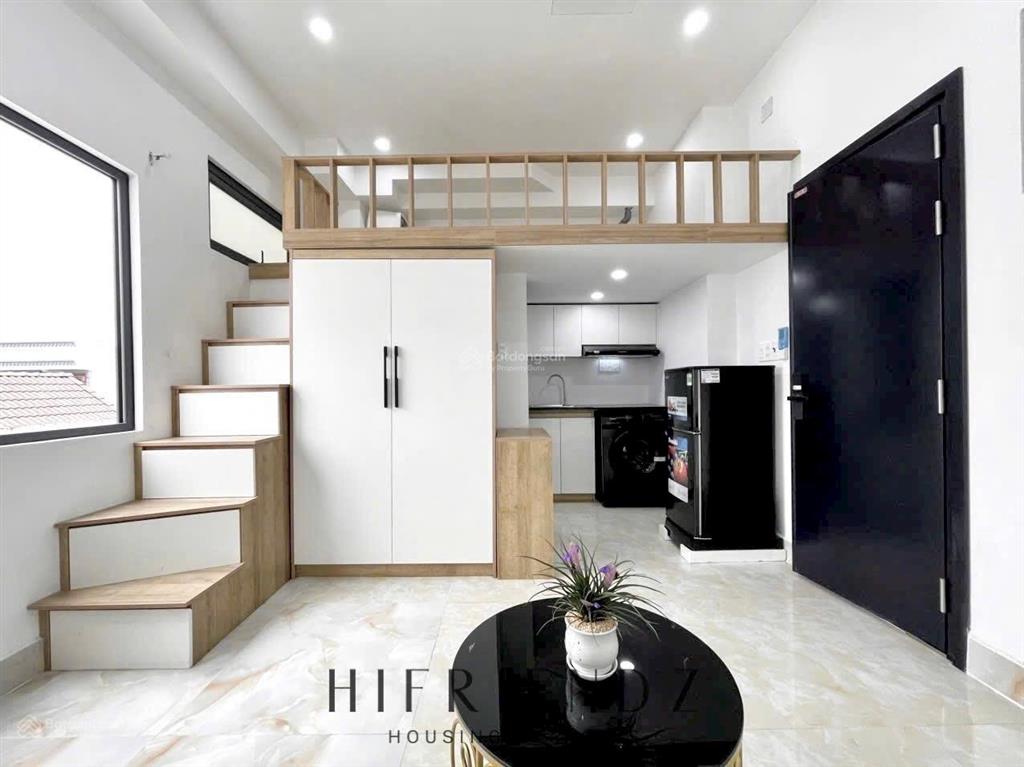 Khai trương chdv full nội thất cao cấp  ngay ngã 4 bốn xã, nhận ( sạc ) xe điện  có thang máy