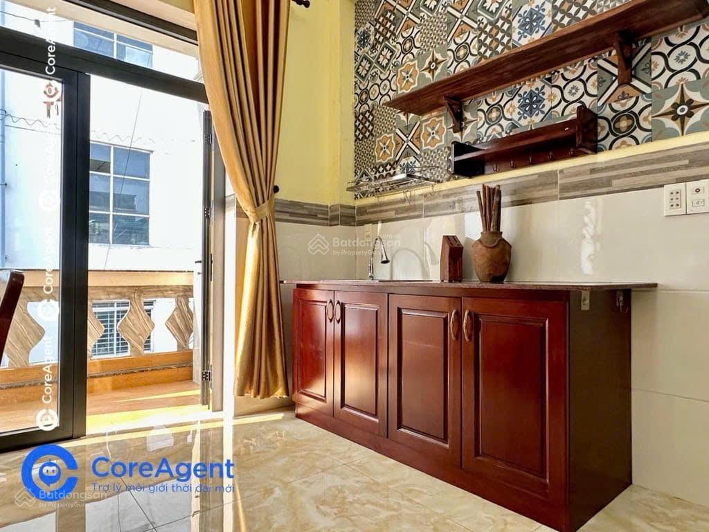 Studio ban công full nt tone homestay ngay đại lộ võ văn kiệt  có chỗ đậu ô tô