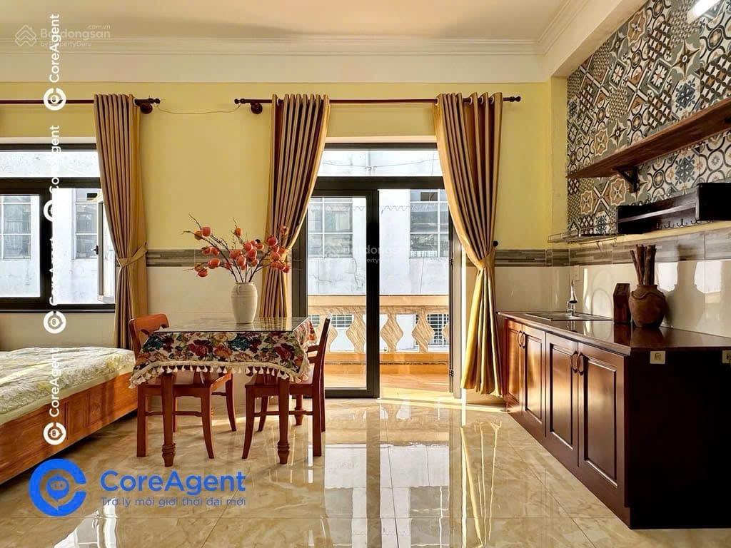 Studio ban công full nt tone homestay ngay đại lộ võ văn kiệt  có chỗ đậu ô tô