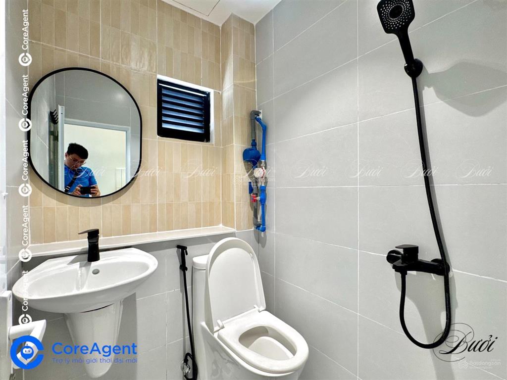 Ch mini full nt cửa sổ trời  mới xây gần đầm sen, đh văn hiến  giáp q6, q11  thang máy
