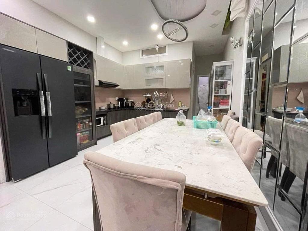 Bán nhà mới  7 tỷ  đường số tân quy q7  dt 65m2  đang có sẵn dòng tiền