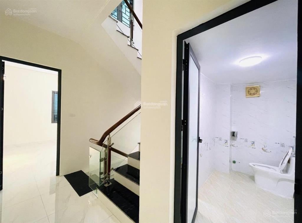 Hẻm ô tô võ thị nhờ q7  ngang 6,5m  3pn  shr  chỉ 3,5 tỷ
