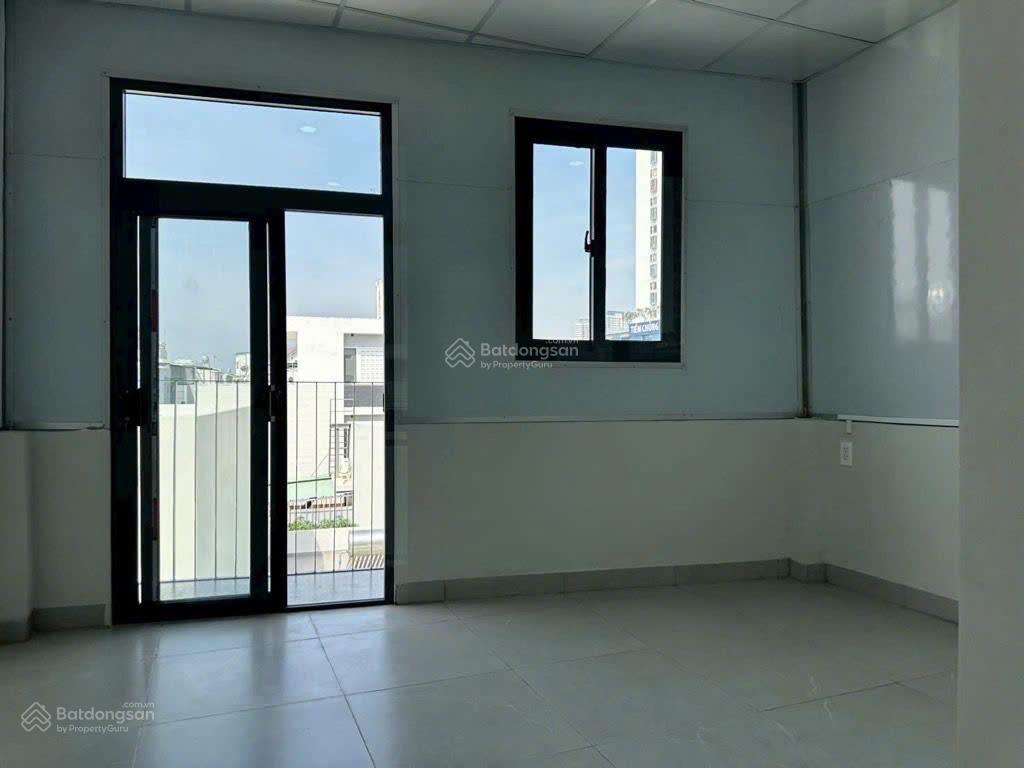 Bán chdv mới 5 tầng  sát mặt tiền lê văn thịnh  dòng tiền 50tr/tháng  gần chợ  10.x t.ỷ