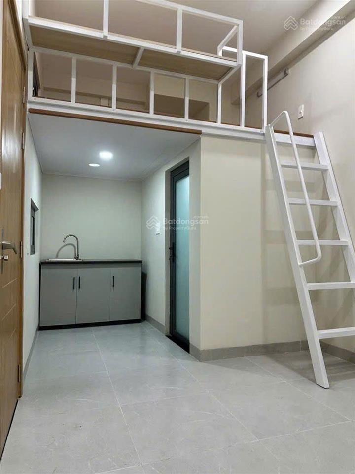 Bán chdv mới 5 tầng  sát mặt tiền lê văn thịnh  dòng tiền 50tr/tháng  gần chợ  10.x t.ỷ