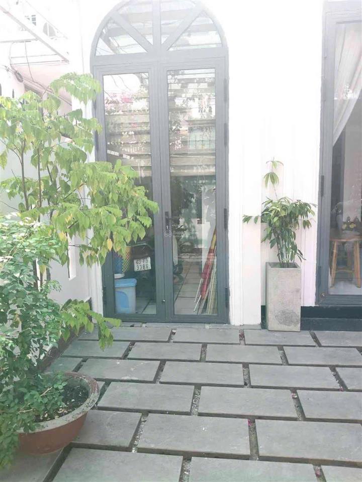 B.á.n nhà đẹp sân vườn cực chill  bình trưng  120m2  ngang 7m  gần chợ  8.x t.ỷ