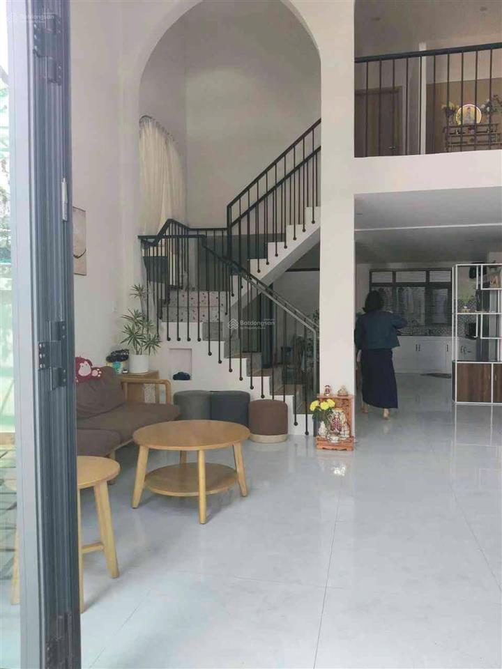 B.á.n nhà đẹp sân vườn cực chill  bình trưng  120m2  ngang 7m  gần chợ  8.x t.ỷ