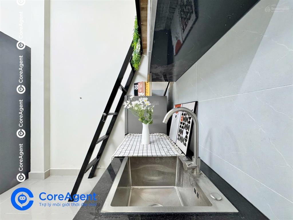 Phòng tầng trệt siêu rộng  full nt mới 100%  có sân nắng trồng rau  máy giặt riêng