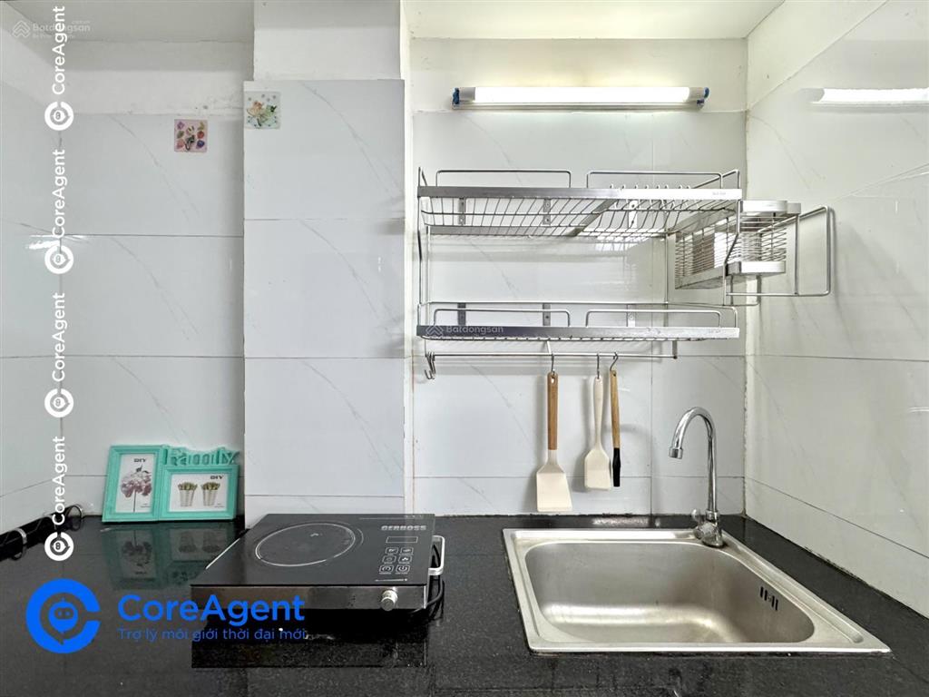 Phòng trọ sạch sẽ  đủ nội thất  cửa sổ  thang máy ngay lũy bán bích  tân thành