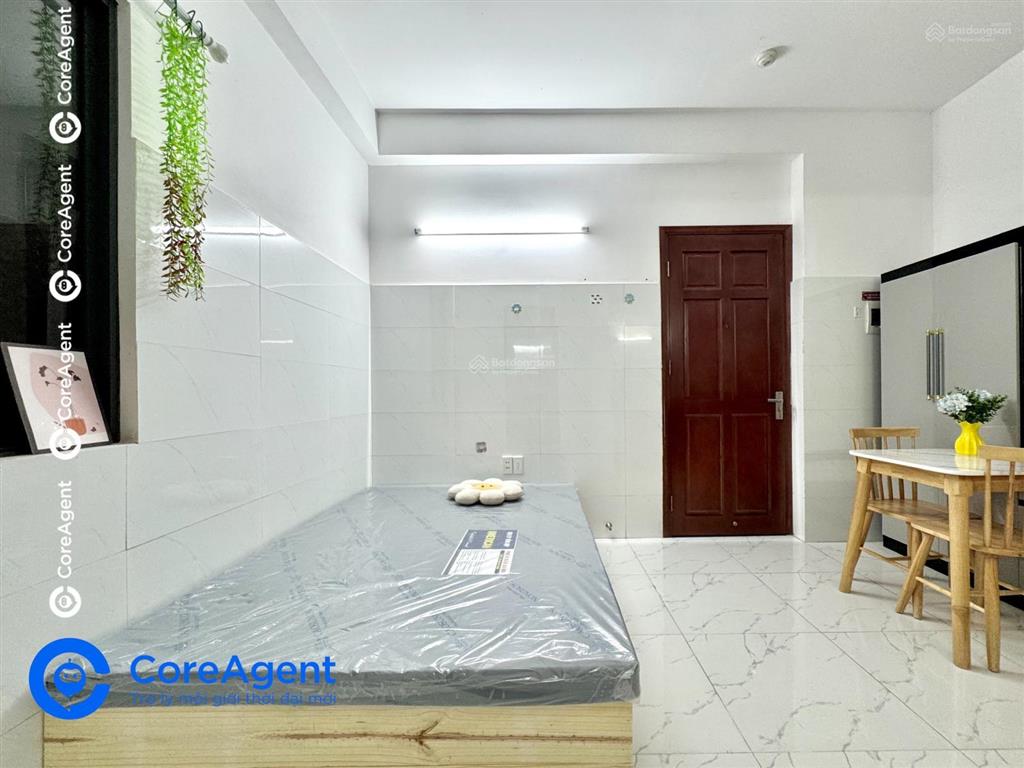 Phòng trọ sạch sẽ  đủ nội thất  cửa sổ  thang máy ngay lũy bán bích  tân thành