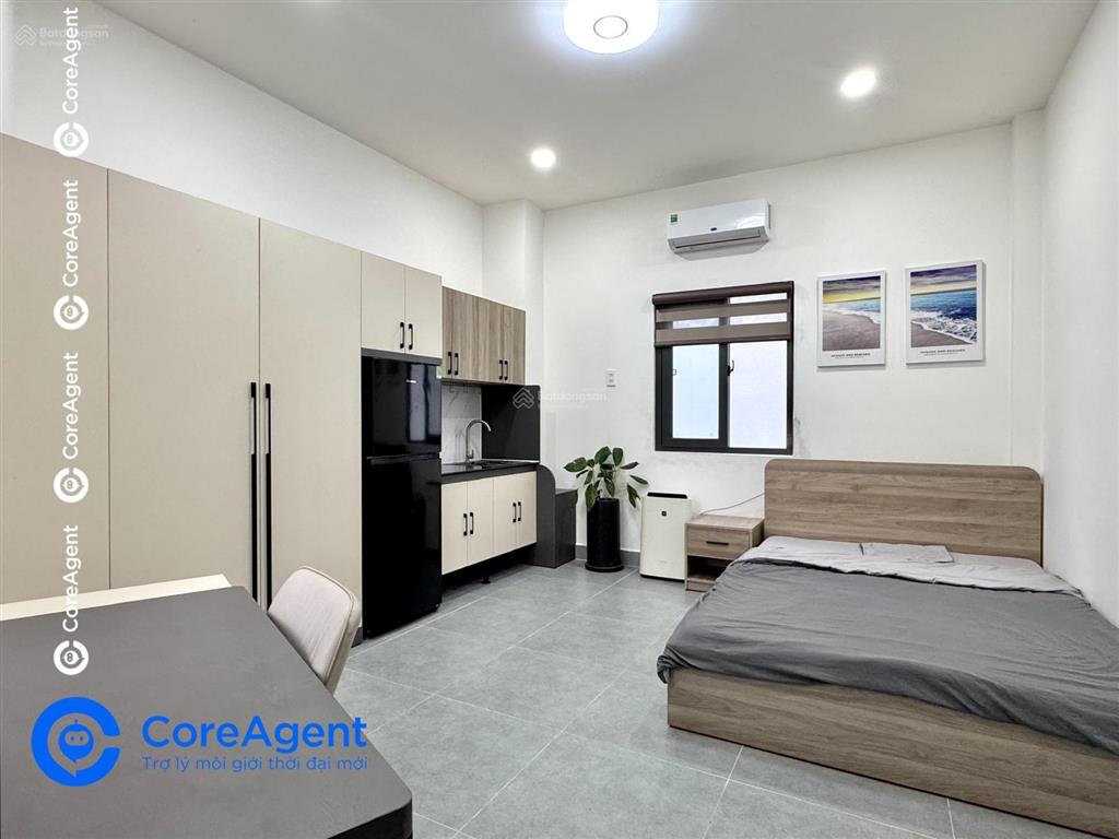Studio phong cách hiện đại  mới xây 100%  full nội thất sát ngã tư bốn xã  khu tên lửa