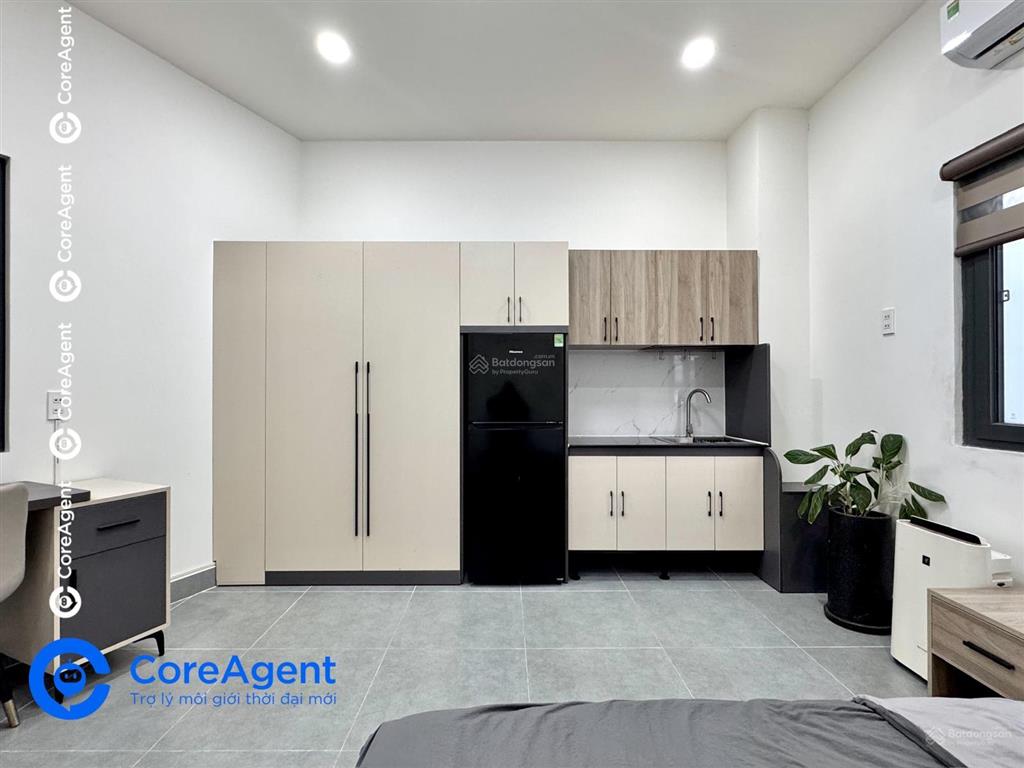 Studio phong cách hiện đại  mới xây 100%  full nội thất sát ngã tư bốn xã  khu tên lửa