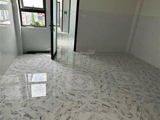 Cho thuê căn hộ 1 phòng ngủ  1 phòng khách ngay tân sơn nhì  sạch sẽ  thoáng mát