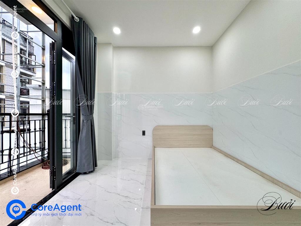 Phòng dịch vụ 23m2 full nội thất  mới xây 100%  thang máy ngay đầm sen