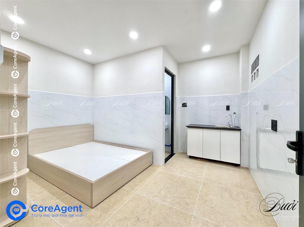Phòng dịch vụ 23m2 full nội thất  mới xây 100%  thang máy ngay đầm sen