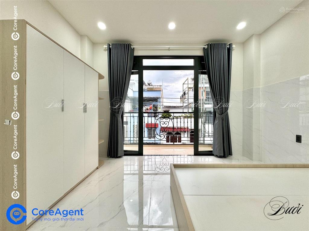 Phòng dịch vụ 23m2 full nội thất  mới xây 100%  thang máy ngay đầm sen