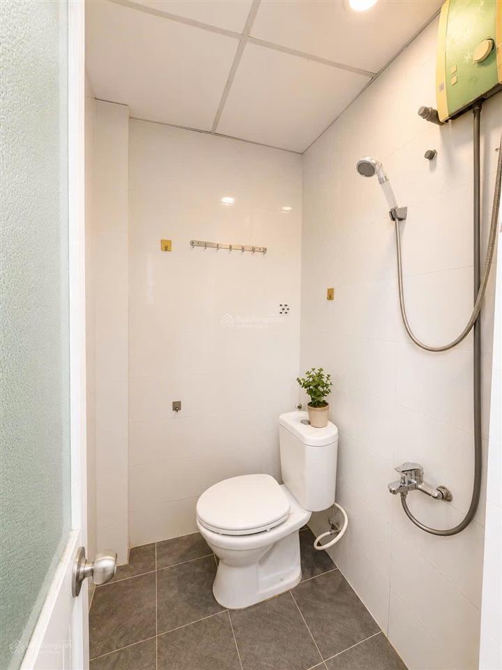 Căn hộ dịch vụ full nội thất  cửa sổ cực thoáng tại trung tâm quận 3 gần đh bách khoa  đh y dược