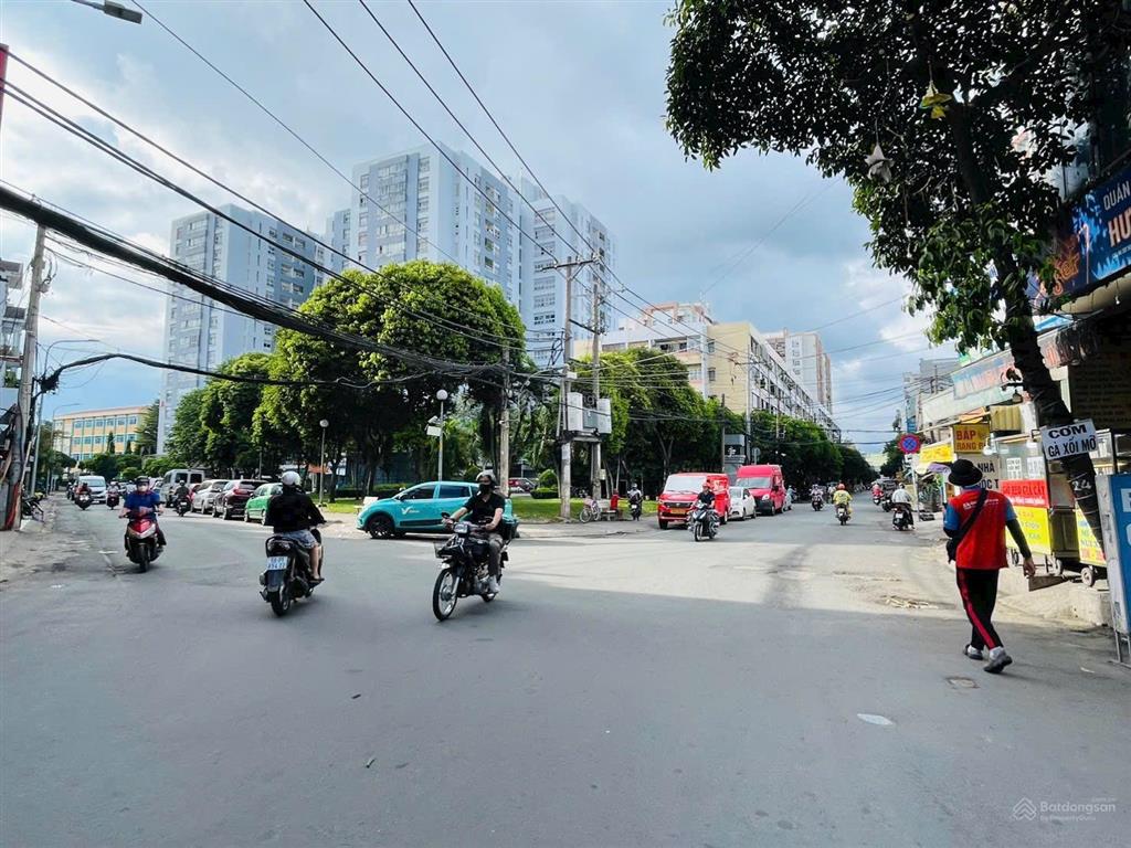 354m2 đất tặng nhà mặt tiền ngay chung cư bàu cát tân bình chỉ 100tr/m2