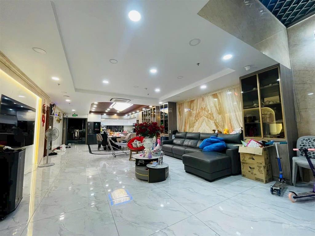 Toà chdv 600m2 8 tầng  93 phòng dthu 6 tỷ/năm  mặt tiền thoại ngọc hầu
