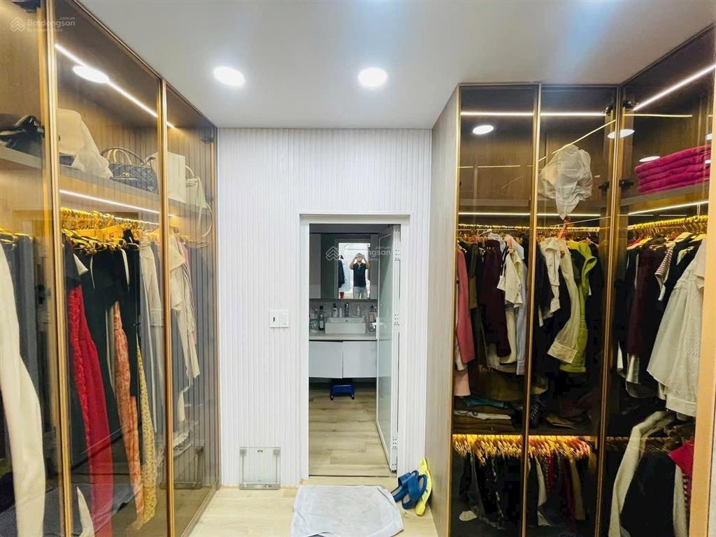 Toà chdv 600m2 8 tầng  93 phòng dthu 6 tỷ/năm  mặt tiền thoại ngọc hầu
