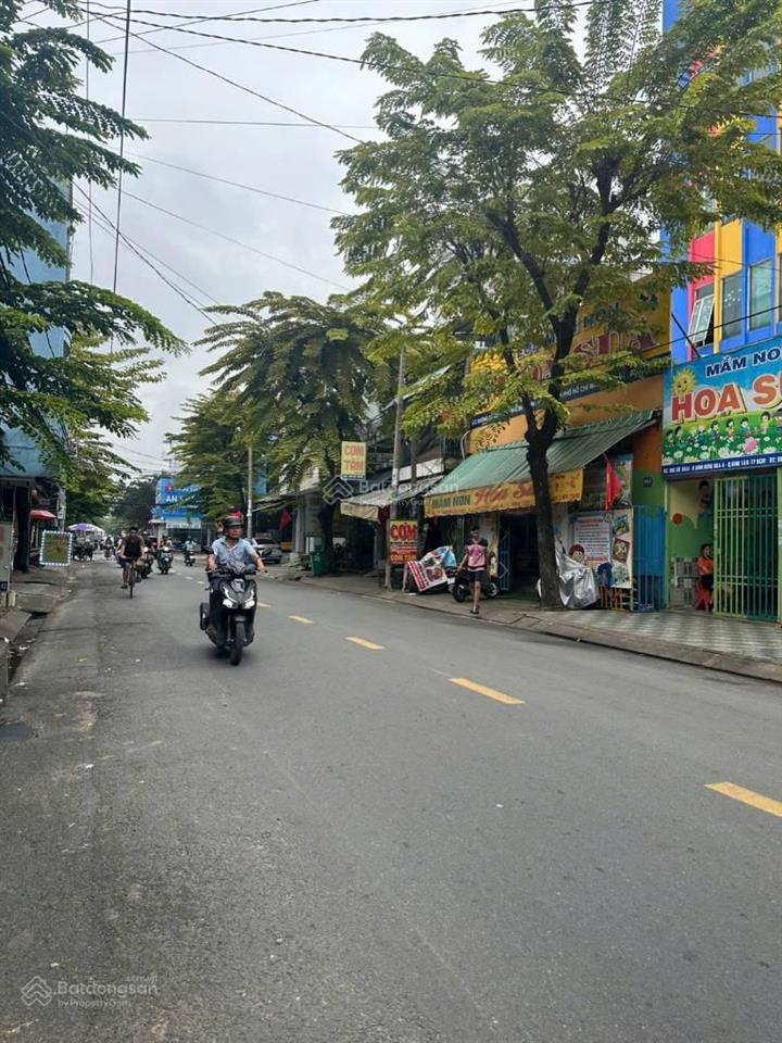 Mặt tiền ks p. tân sơn nhì tân phú  406m2 / chỉ 80tr/m2