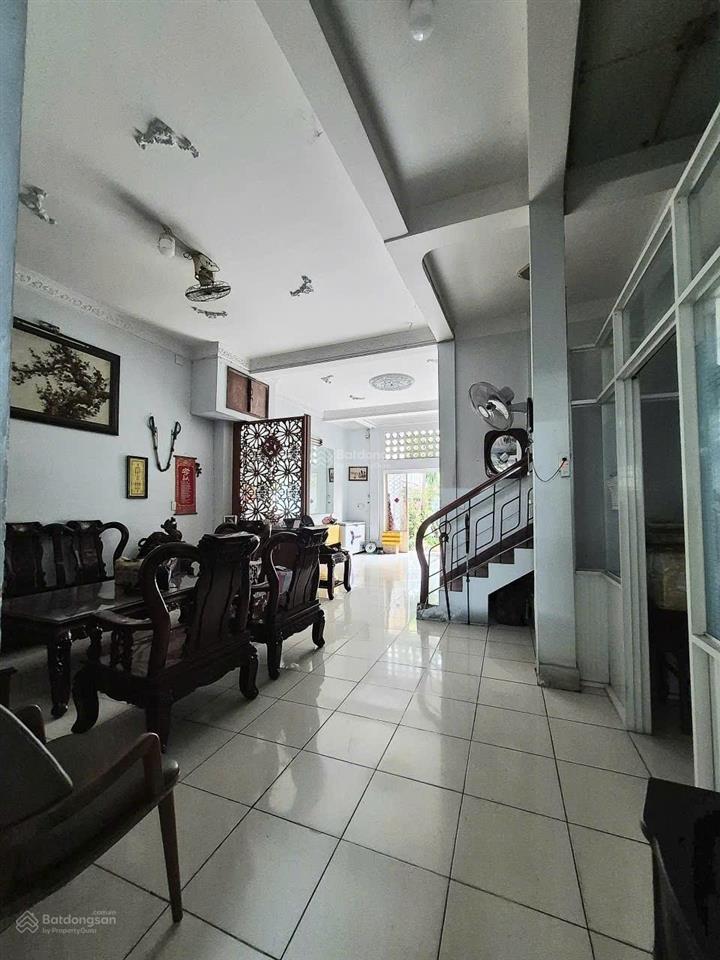 Mặt tiền ks p. tân sơn nhì tân phú  406m2 / chỉ 80tr/m2