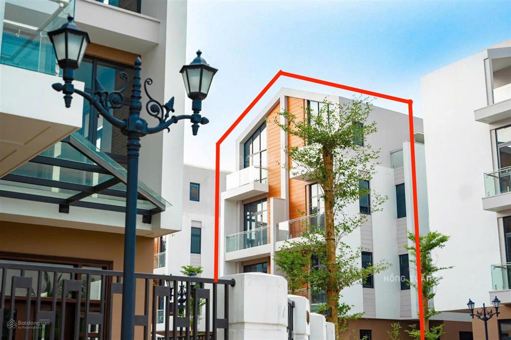 Bán lại gấp biệt thự tứ lập ánh dương 120m2 giá 16 tỷ đông bắcđông nam. mua được là lãi ngay
